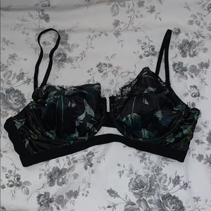 Playful Promises Bra NEW WITHOUT TAGS